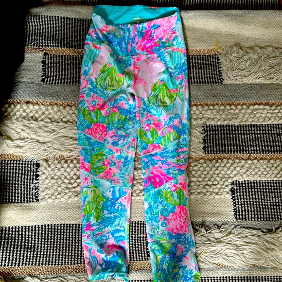 LILLY PULITZER LUXLETIC LEGGINGS SIZE XS - Picture 1 of 4